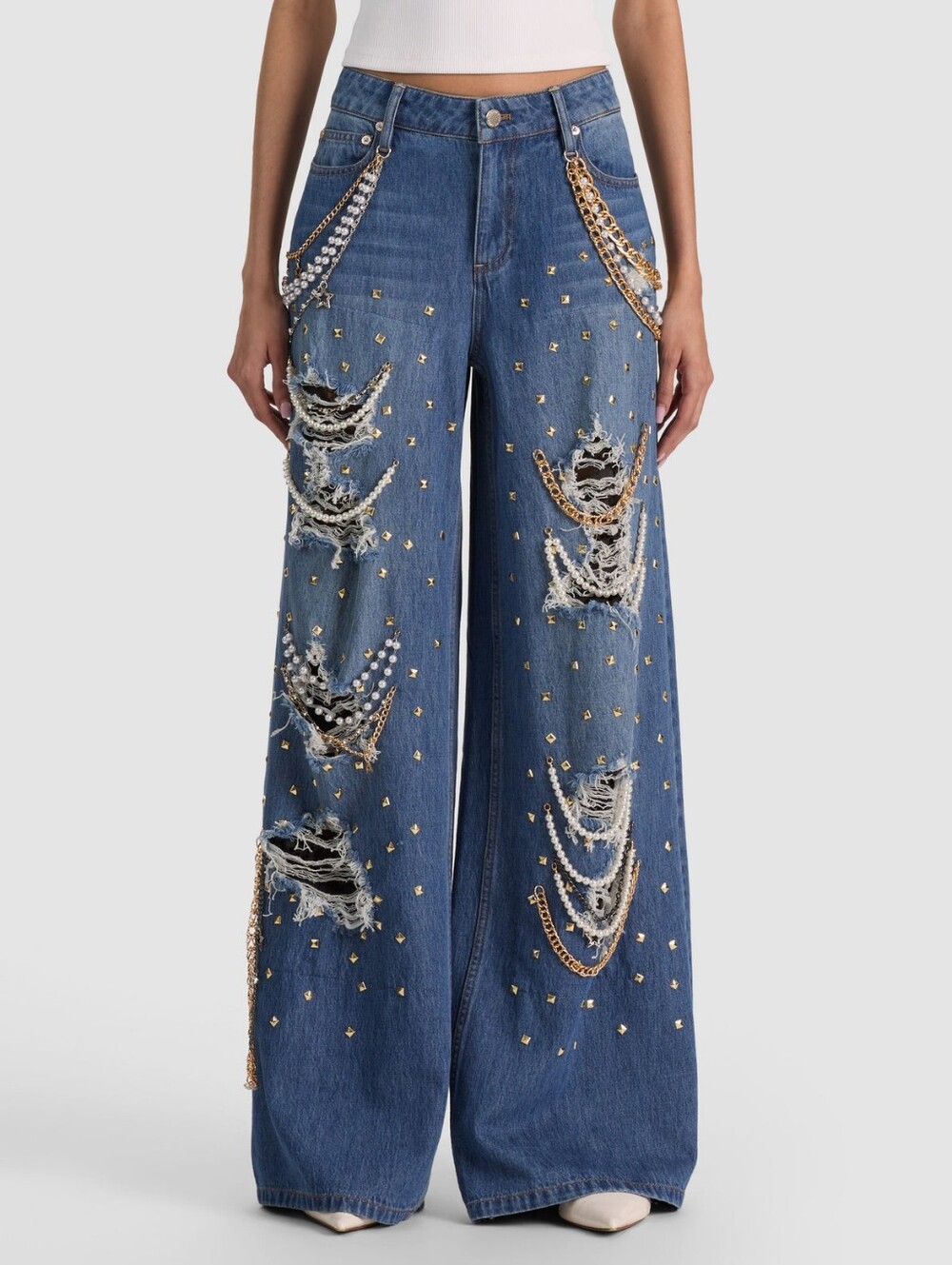 Alice + Olivia HARPER EMBELLISHED RIPPED JEAN
